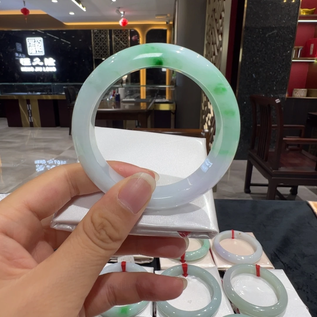 未镶嵌手镯翡翠飘花55.6