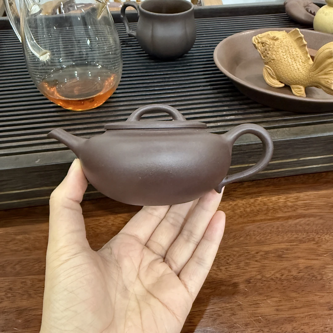 【圆鼓半月•陈腐老紫泥】150cc半手工紫砂壶