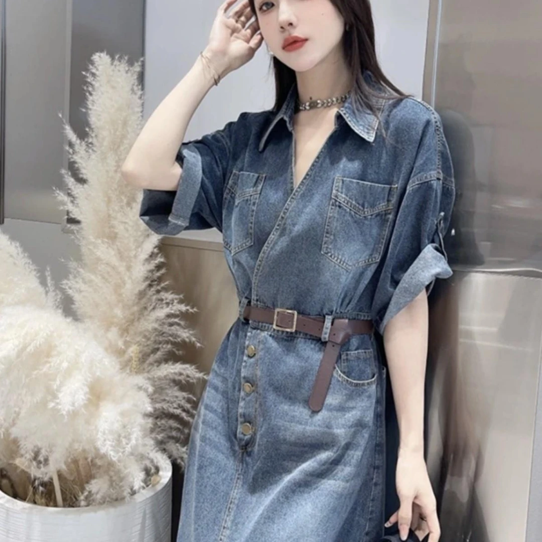 复古轻奢薄款牛仔连衣裙女2025夏款时尚气质洋气休闲设计感开叉裙