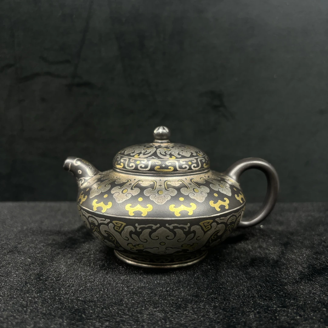 22/H1228109/王颖/紫砂壶金银错合欢/