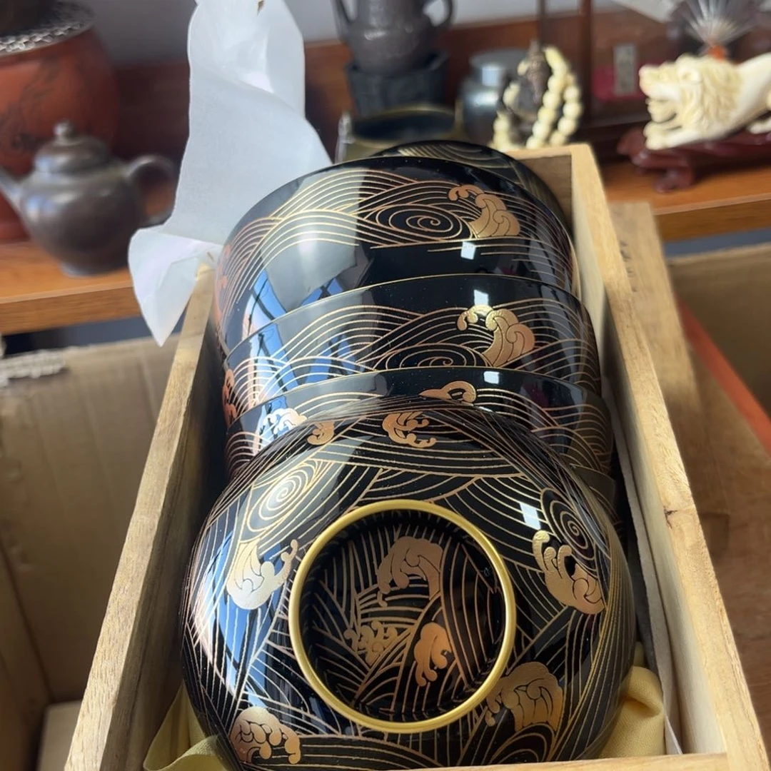 张**?新年快乐，嗨皮牛耶