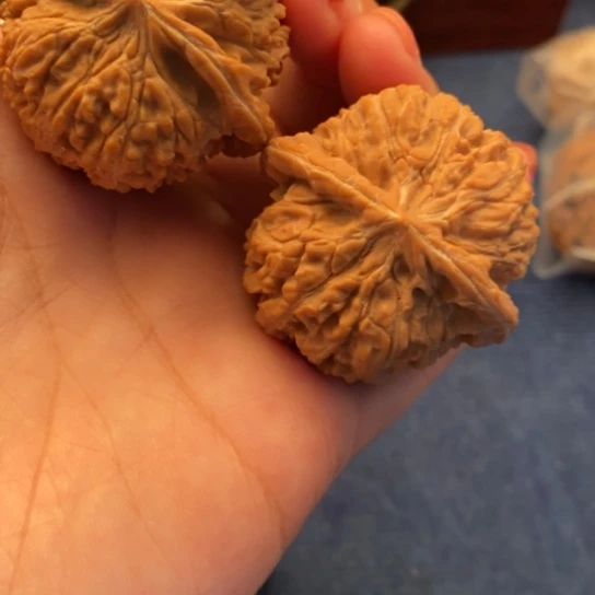 【闪购商品】吊坠文玩核桃i**n137狮子头