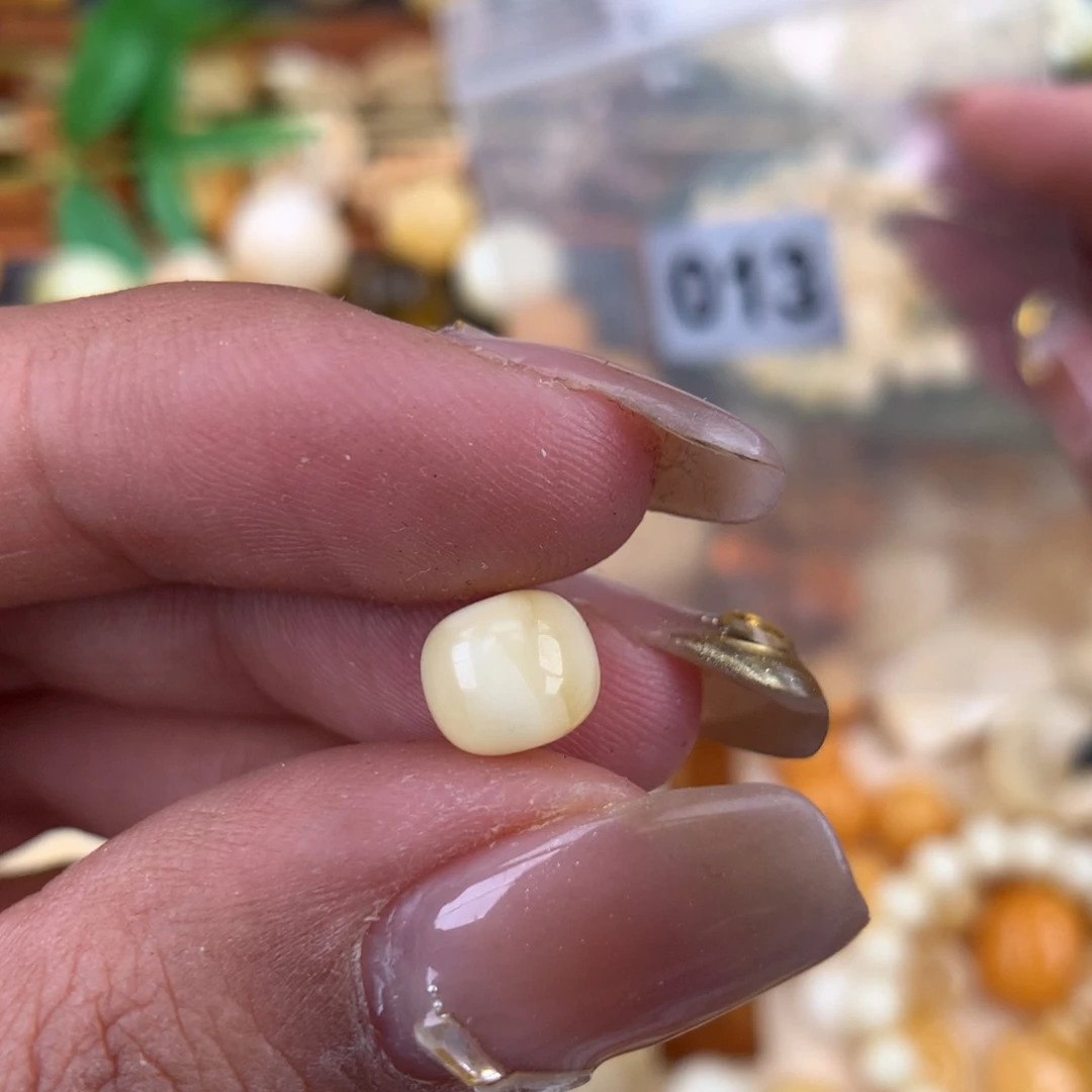 琥珀珠宝奇石未镶嵌7.5