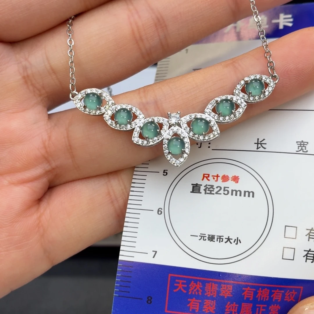 翡翠未镶嵌颈饰项链