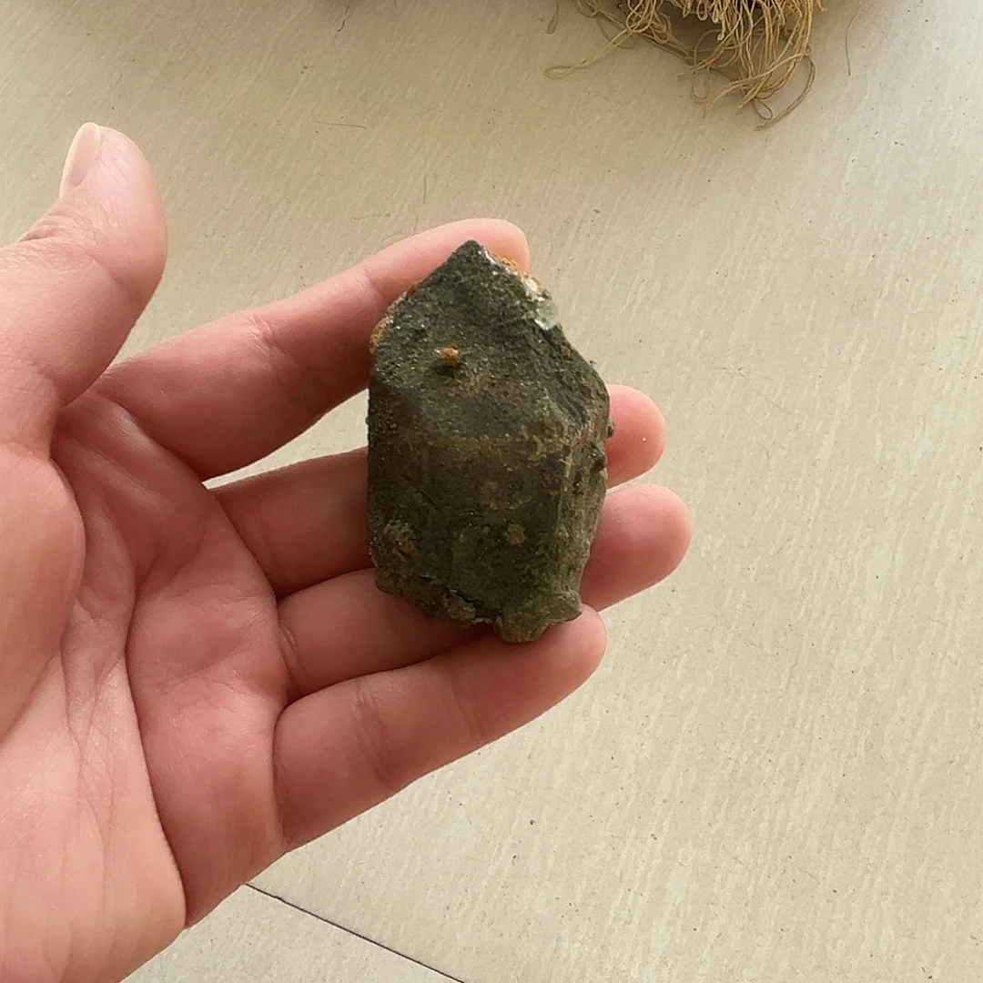 水晶未镶嵌珠宝半成品巴基斯坦绿幽灵