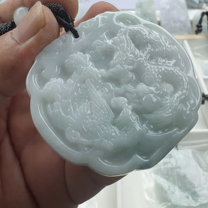 翡翠未镶嵌颈饰天然缅甸A货翡翠