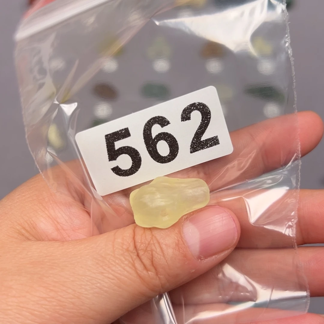 未镶嵌蛇纹石玉颈饰清**河