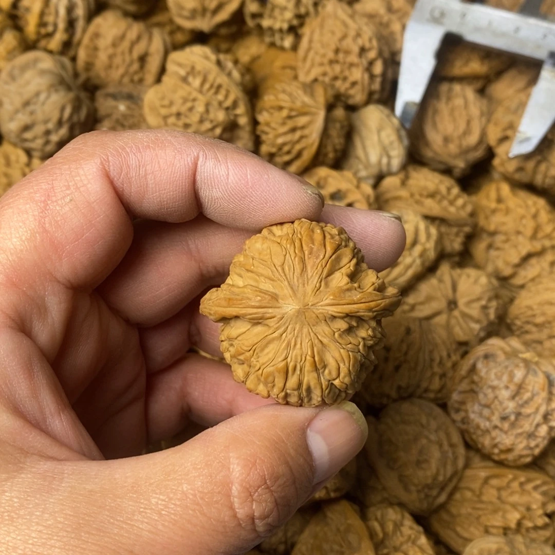 墨***文玩核桃吊坠文玩
