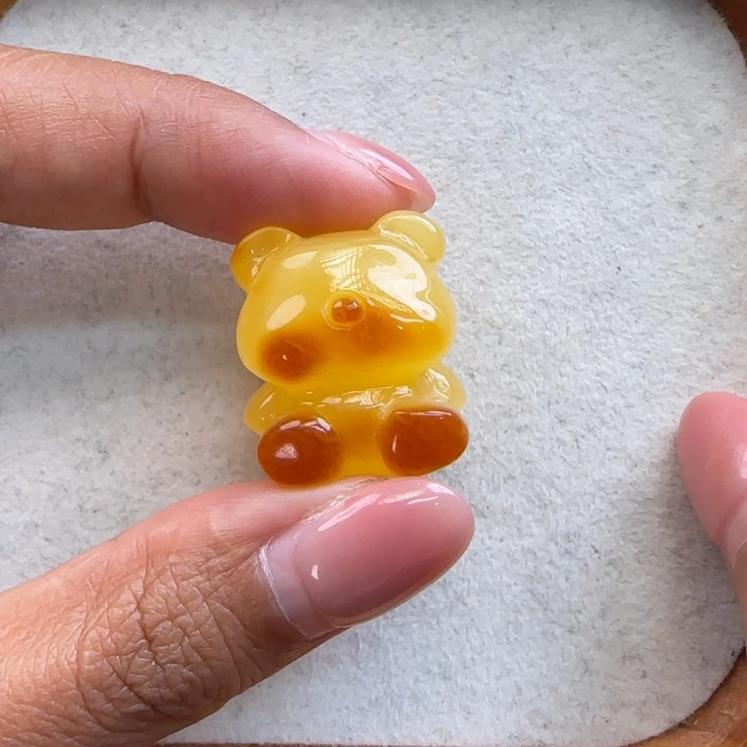 琥珀颈饰未镶嵌琥珀