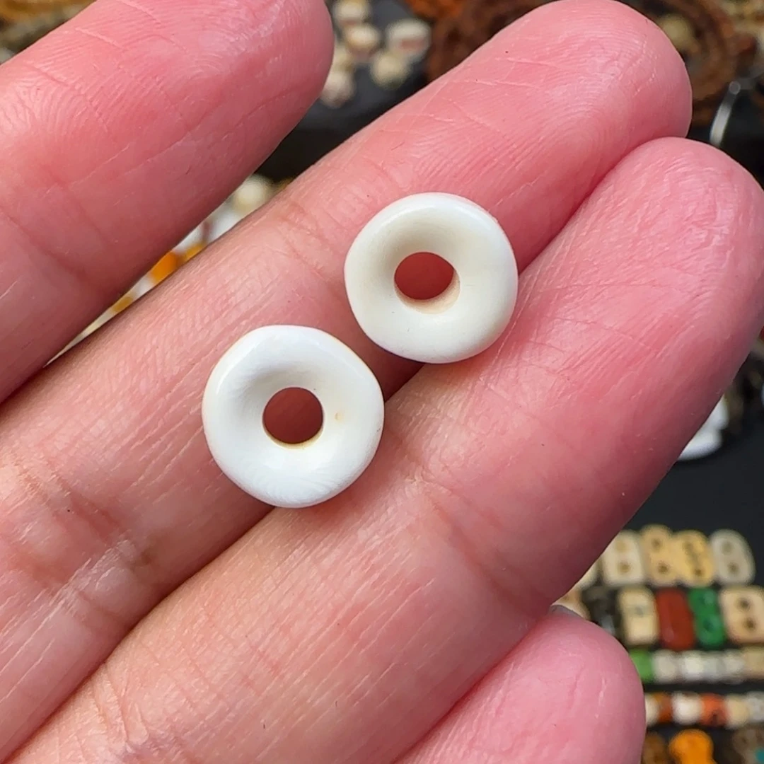 树脂制品痞**士念珠配饰