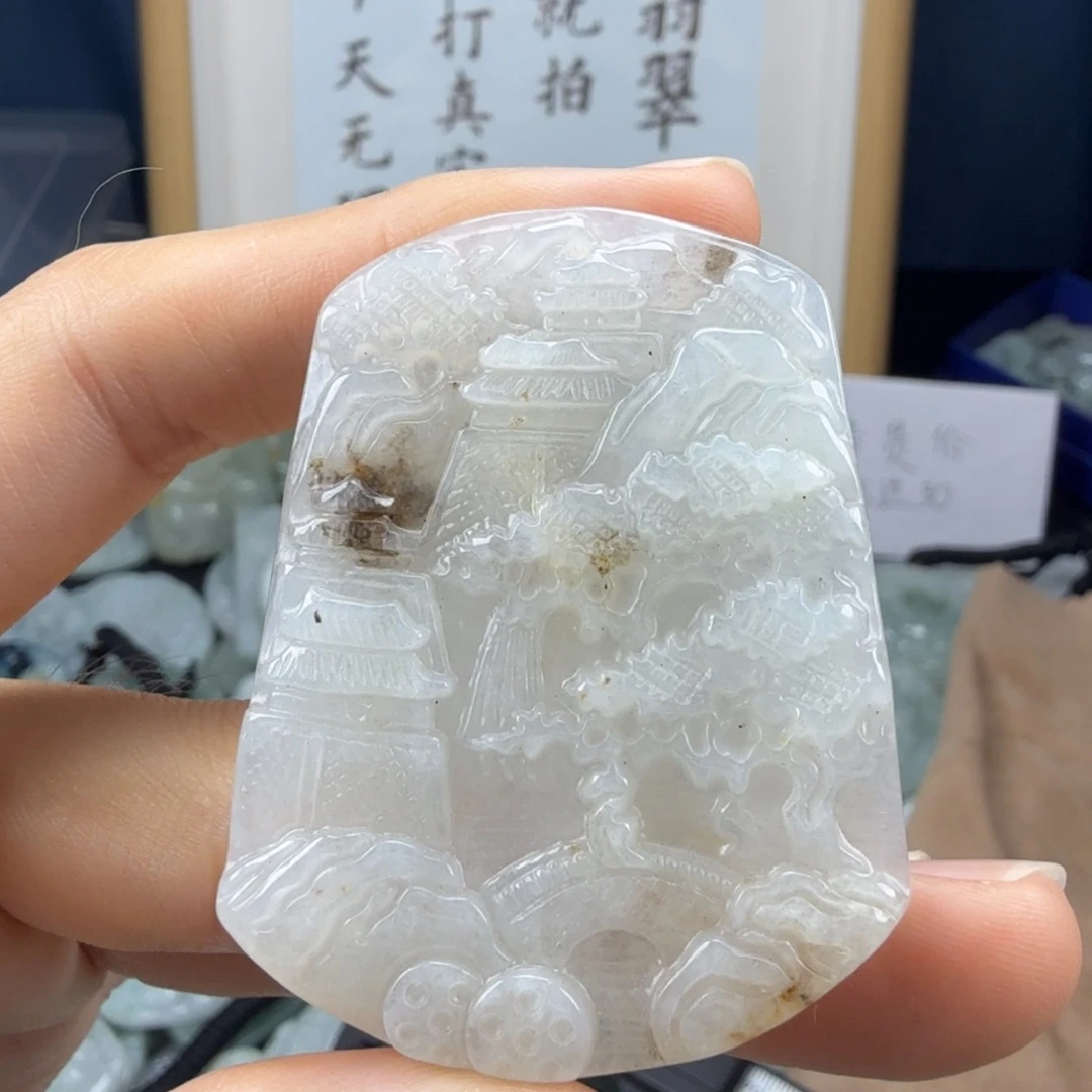 翡翠未镶嵌颈饰翡翠