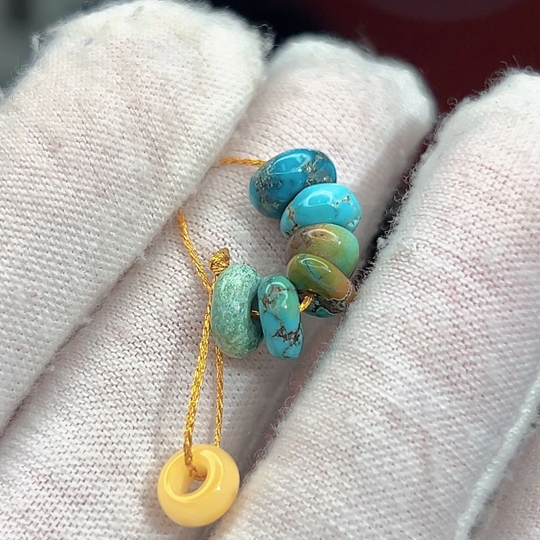 蜜蜡未镶嵌珠宝奇石