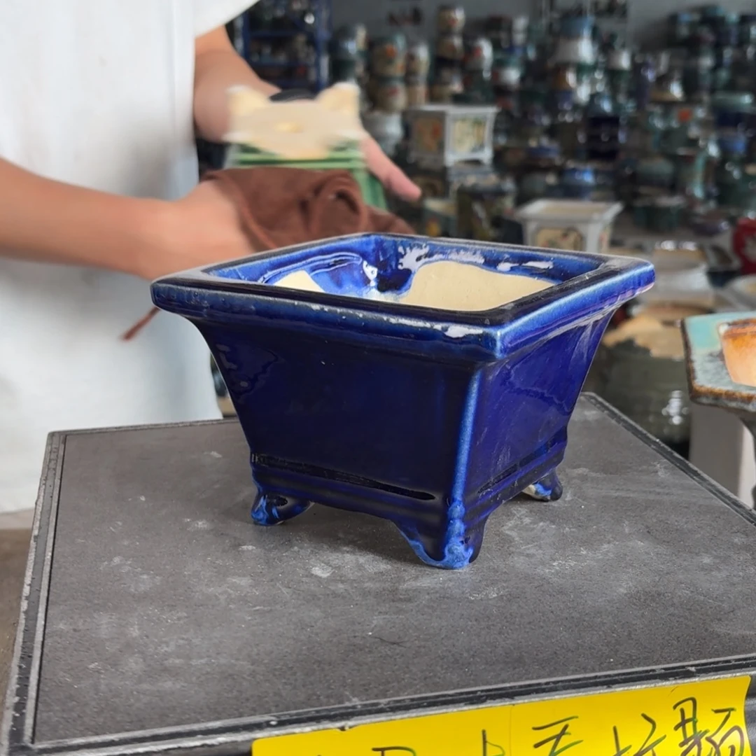 一风堂石湾花盆。微瑕气孔盆口收缩