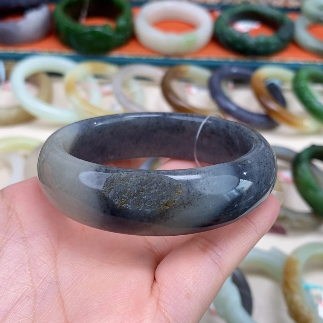 和田玉未镶嵌手镯56.6