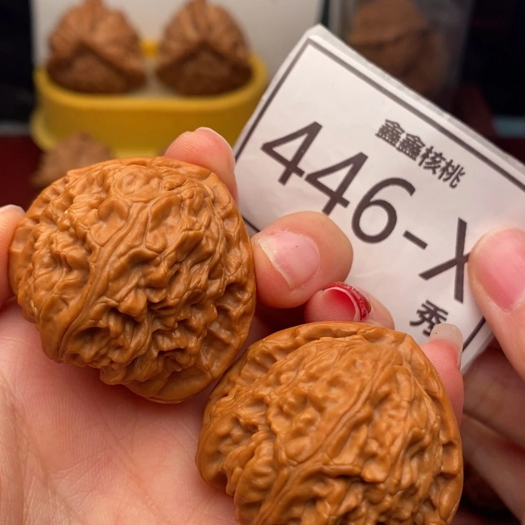 文玩核桃把件毕业三角白38……