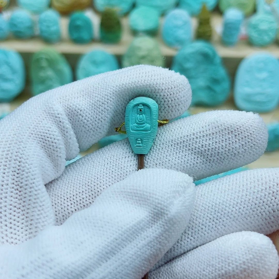 绿松石未镶嵌珠宝奇石