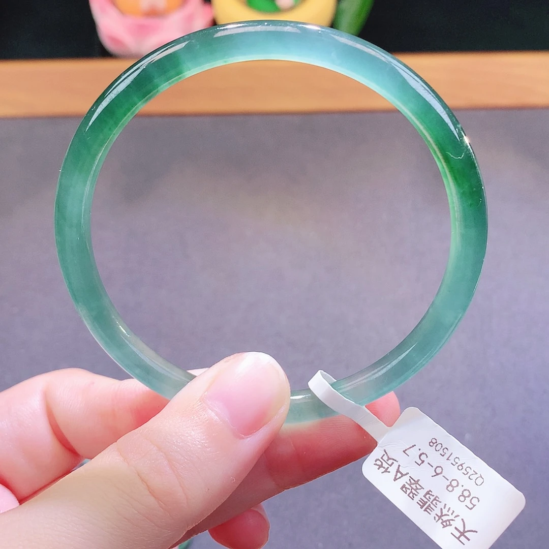 翡翠未镶嵌手镯天然翡翠