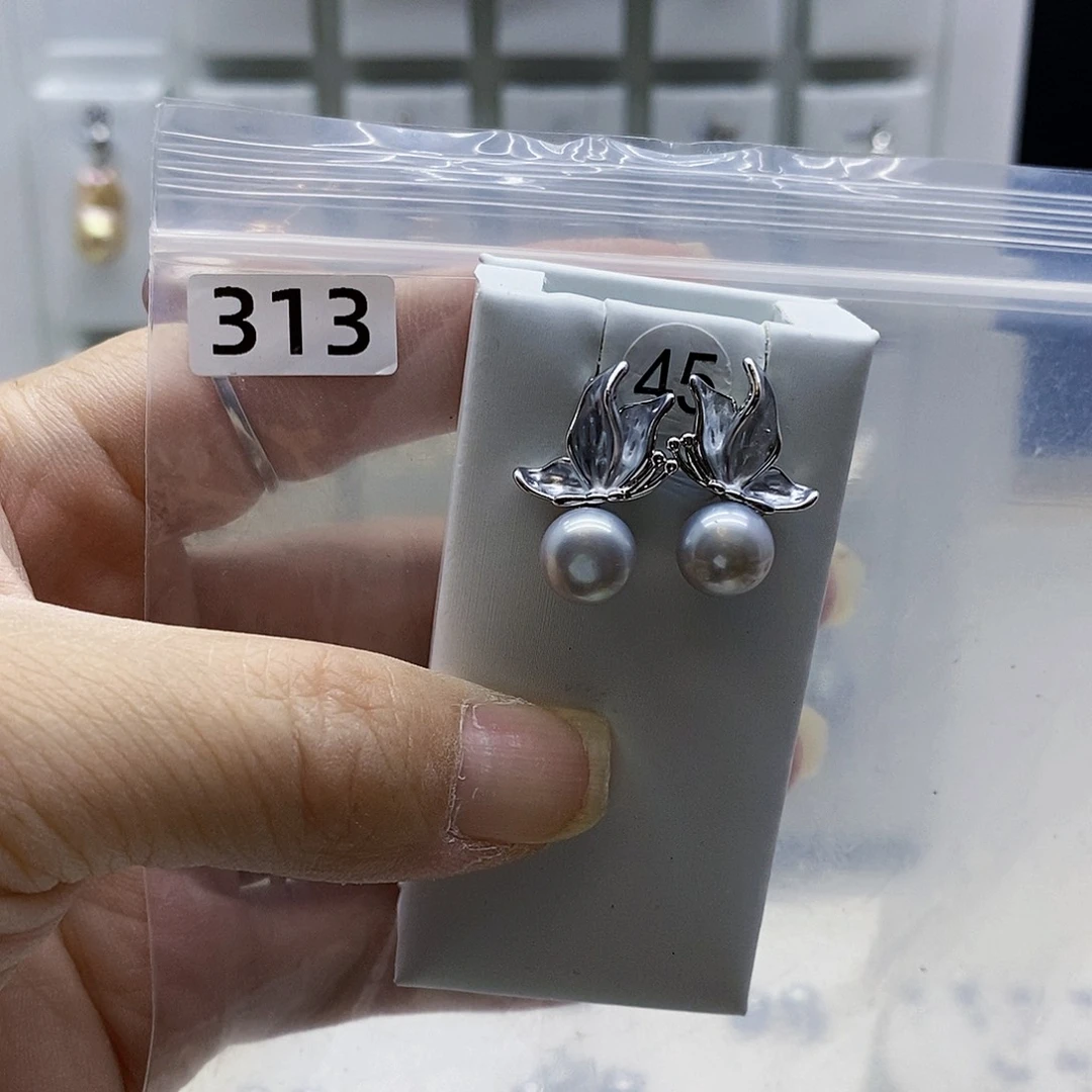 颈饰合金淡水珍珠