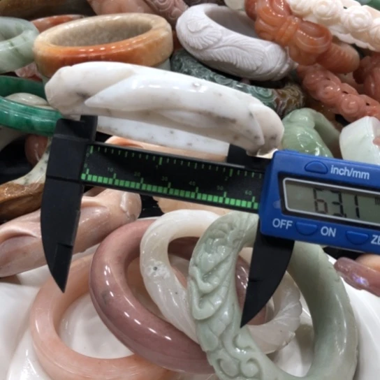 未镶嵌石英质玉珠宝半成品9