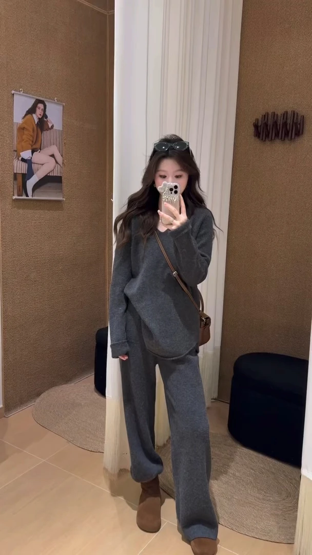 2025新款秋冬气质休闲套装慵懒风V领上衣长袖女宽松休闲阔腿裤子