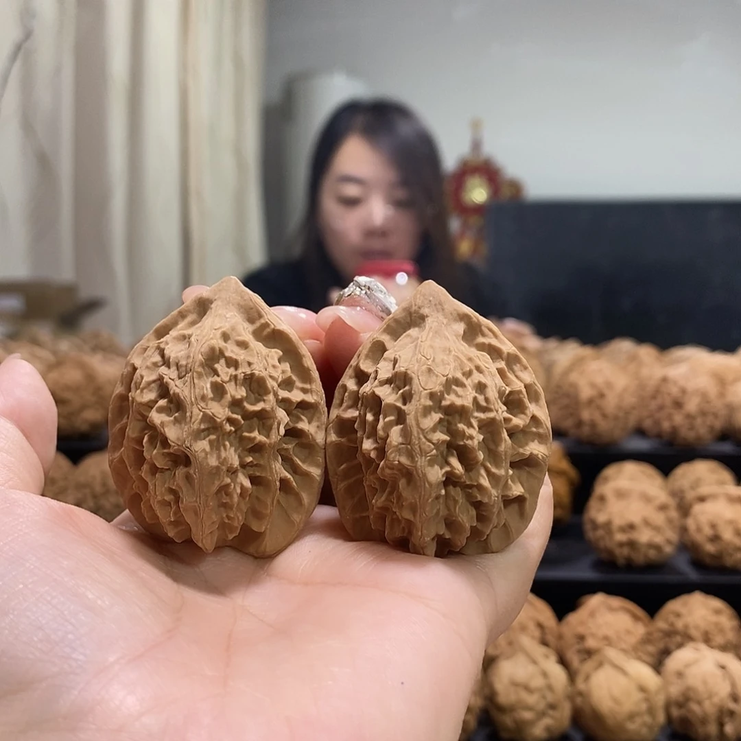 把件文玩核桃36野生鸡心尖有伤