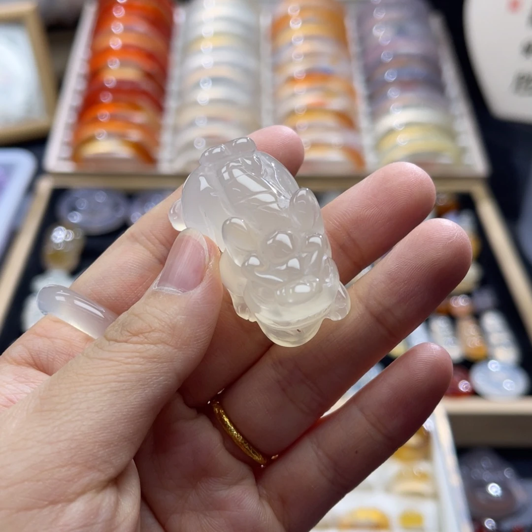 玛瑙/玉髓未镶嵌颈饰