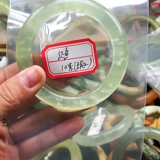 蛇纹石玉手镯未镶嵌纪*ξ