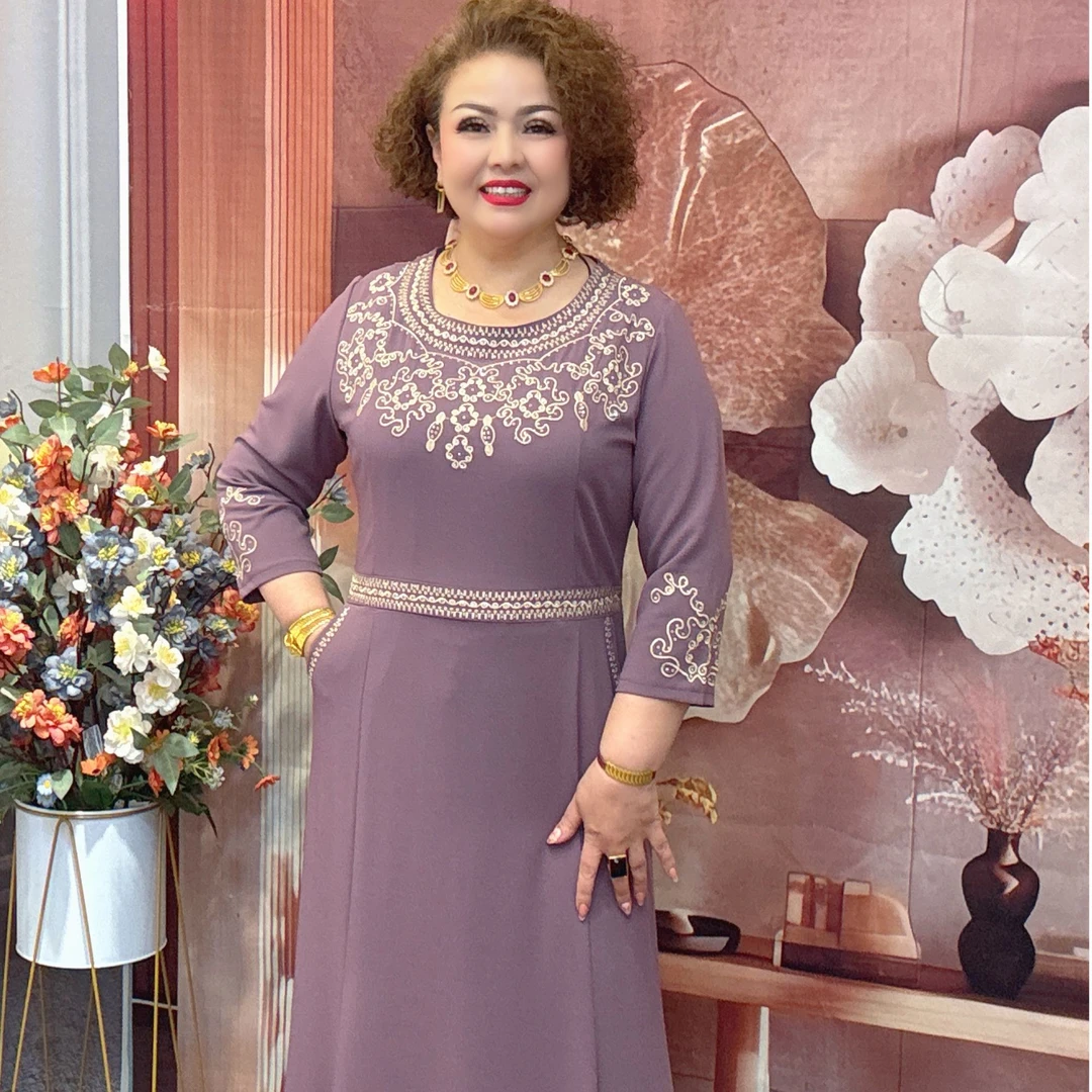 NIGAR时尚连衣裙显瘦气质民族风绣花