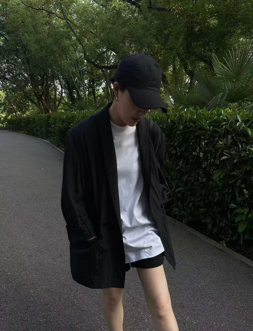 3CC【行走玛黑区】空气感V领小众原创设计青果领西装外套8985