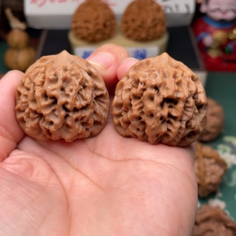 【闪购商品】把件文玩核桃37秦闷