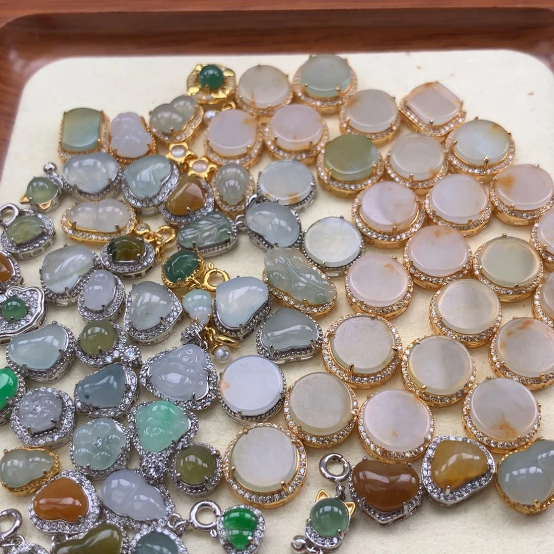 翡翠银S925镶嵌颈饰路路通一个可挑