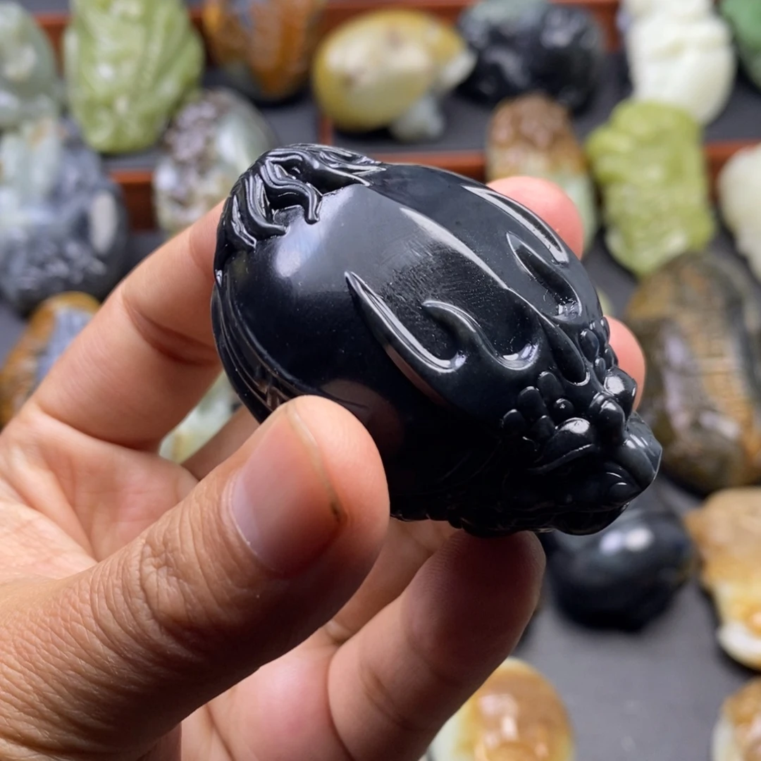 和田玉未镶嵌挂件