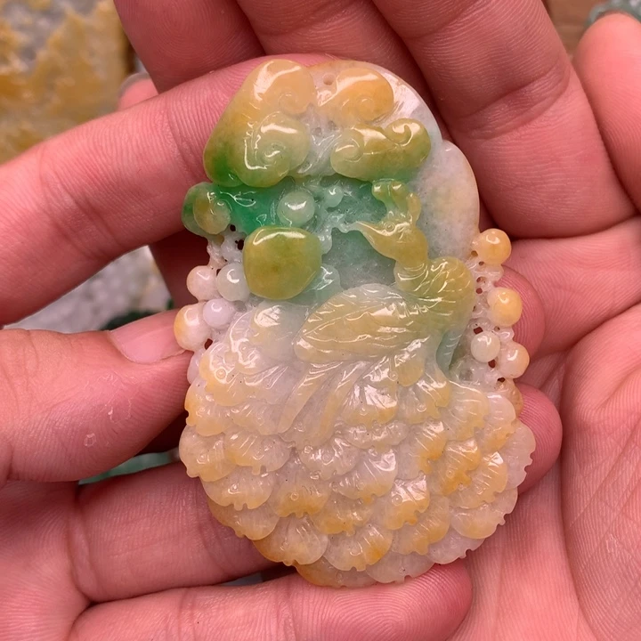 颈饰未镶嵌翡翠随**哥翡翠