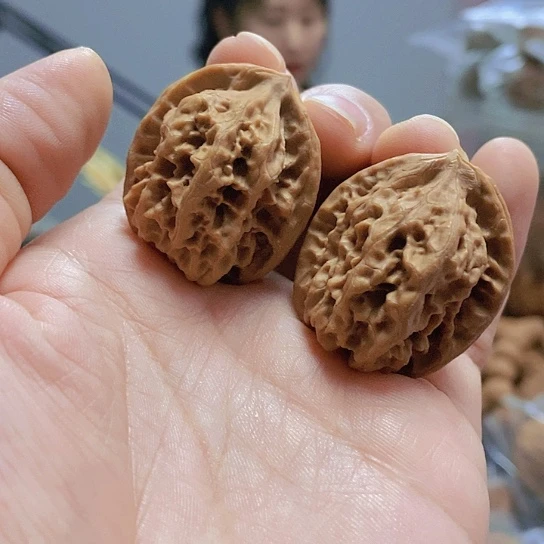 【闪购商品】把件文玩核桃29.5磐石蜡皮小众