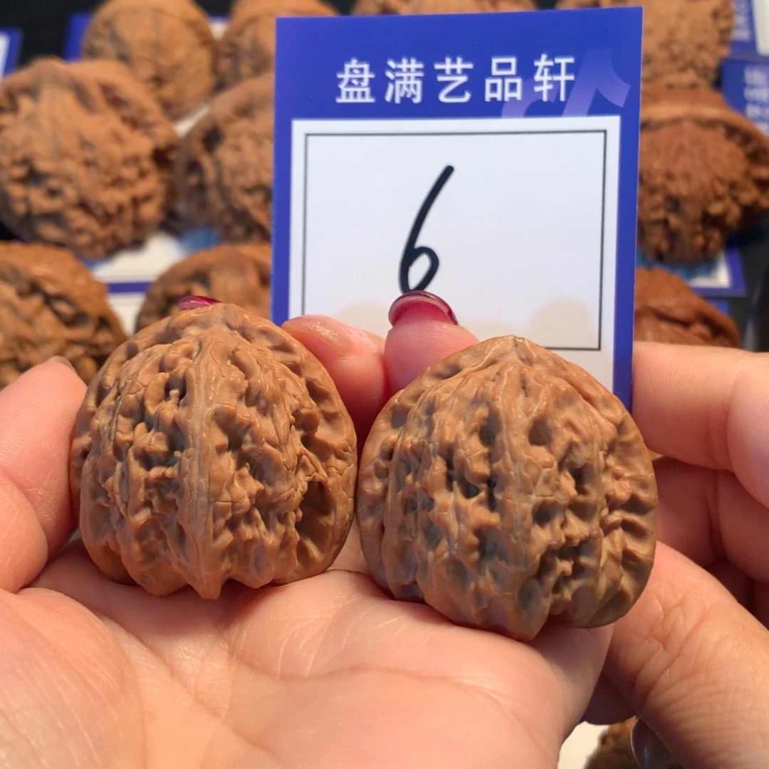 文玩核桃把件6三角白3.6