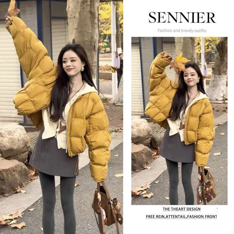 冬季穿搭女2025新款韩版洋气保暖棉服外套连帽针织衫短裙三件套装