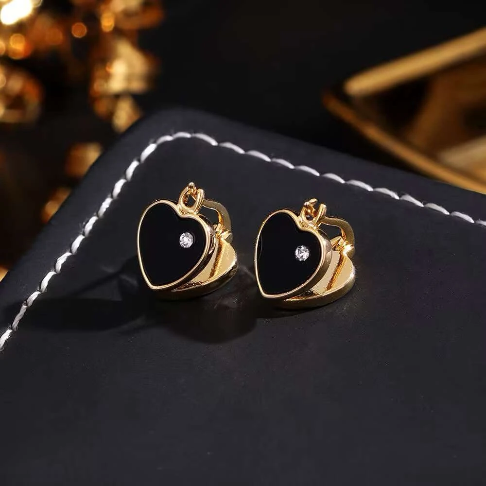 铜合金耳饰 《货号6059》黑白桃心耳扣