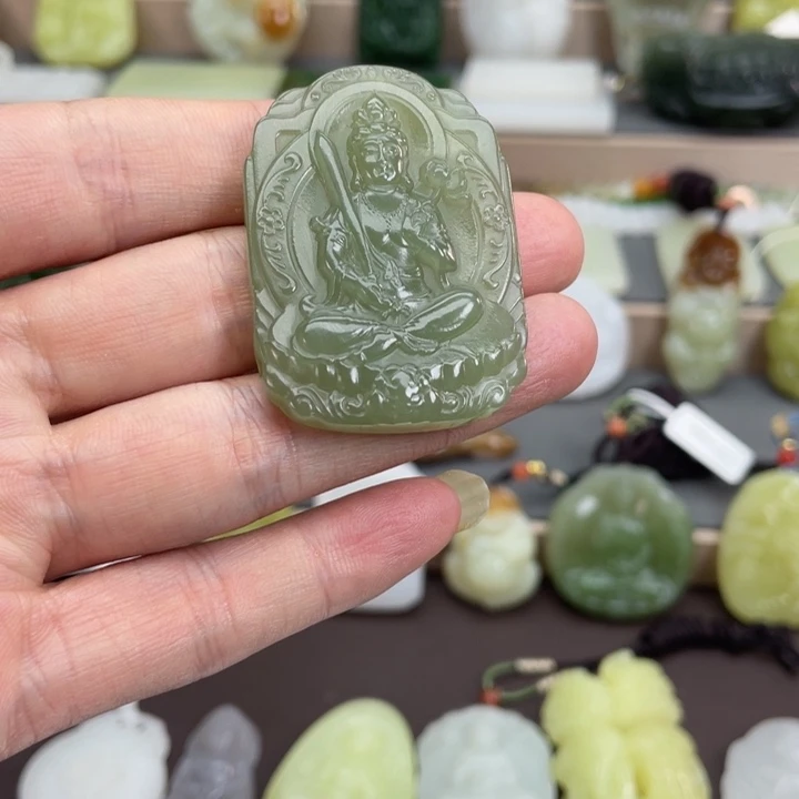 和田玉（糖玉）未镶嵌颈饰