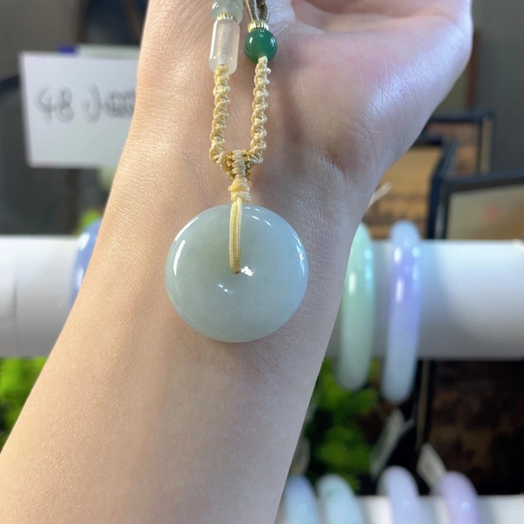 翡翠未镶嵌颈饰缅甸翡翠