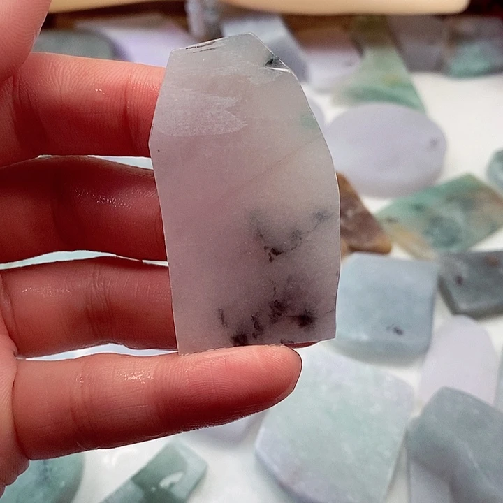 翡翠未镶嵌颈饰缅甸翡翠A货边角