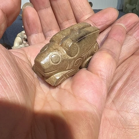 和田玉（糖玉）未镶嵌挂件汉*