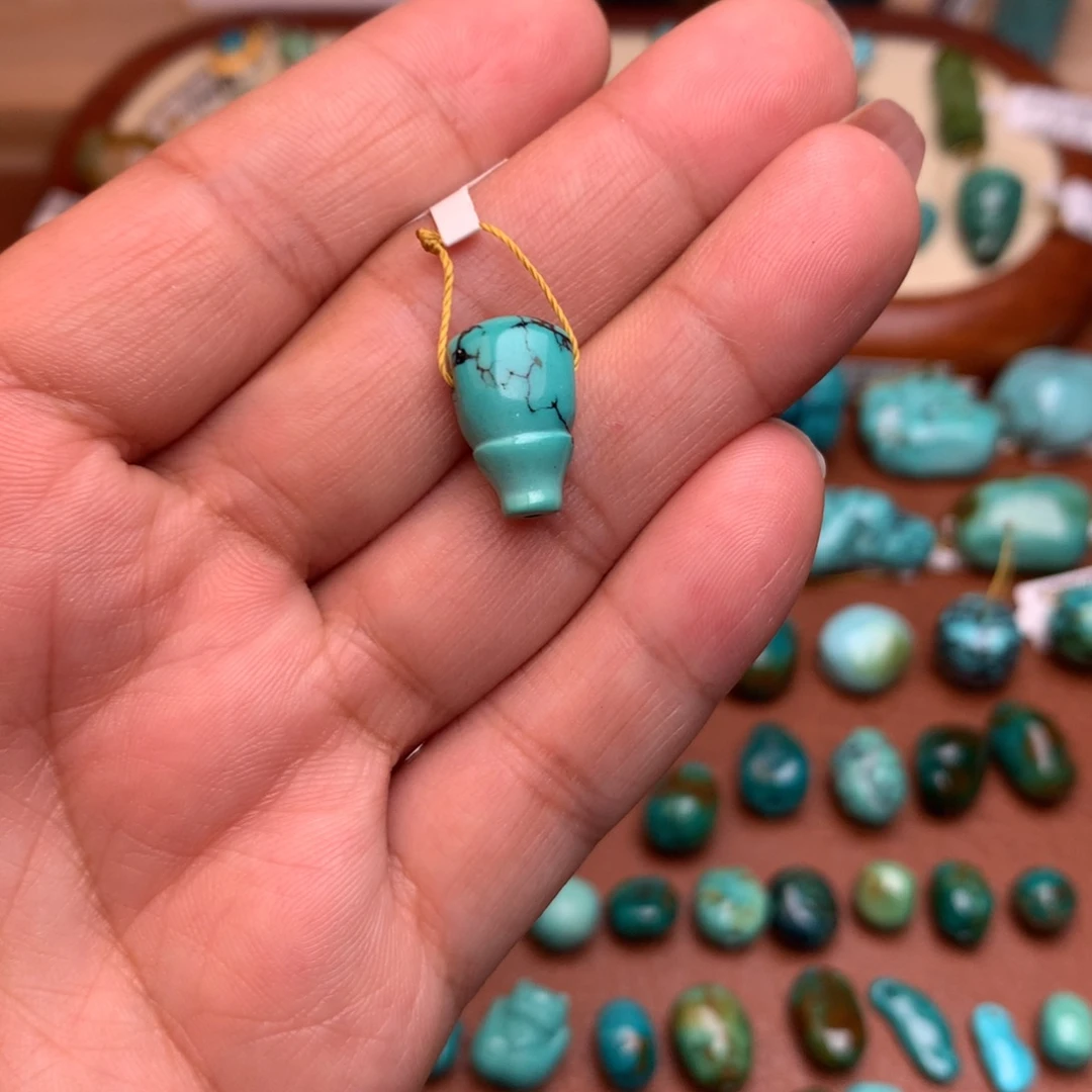 s***e绿松石未镶嵌珠宝奇石