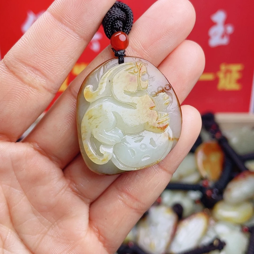 和田玉颈饰未镶嵌