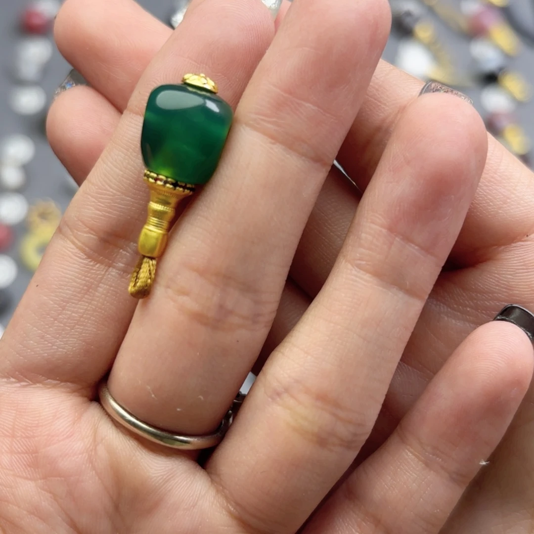 玛瑙/玉髓文玩配饰未镶嵌?****➺