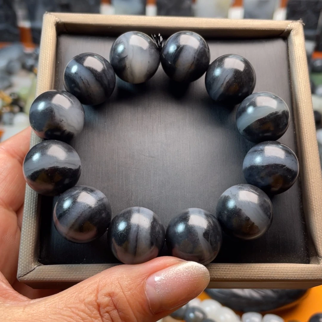 和田玉手串未镶嵌