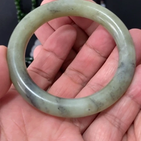 和田玉（糖玉）手镯未镶嵌圈口88