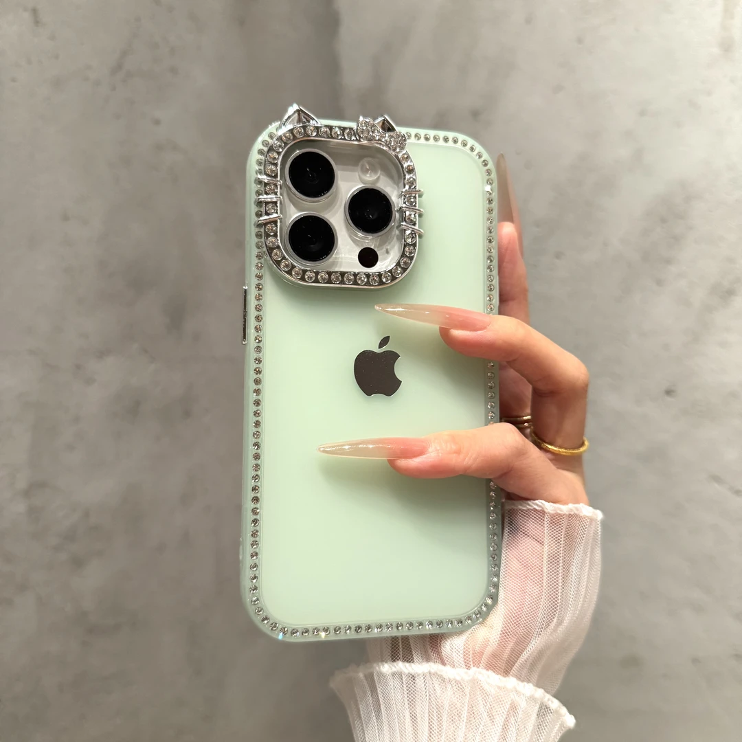 高级磨砂镶钻猫咪镜头苹果16promax手机壳15新款14网红13个性12女