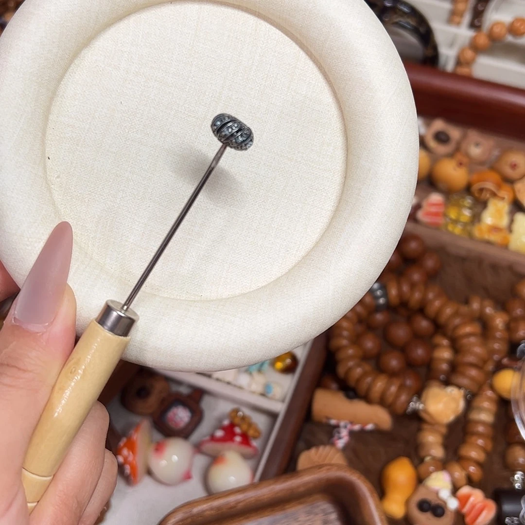 库克吊坠镂空老银