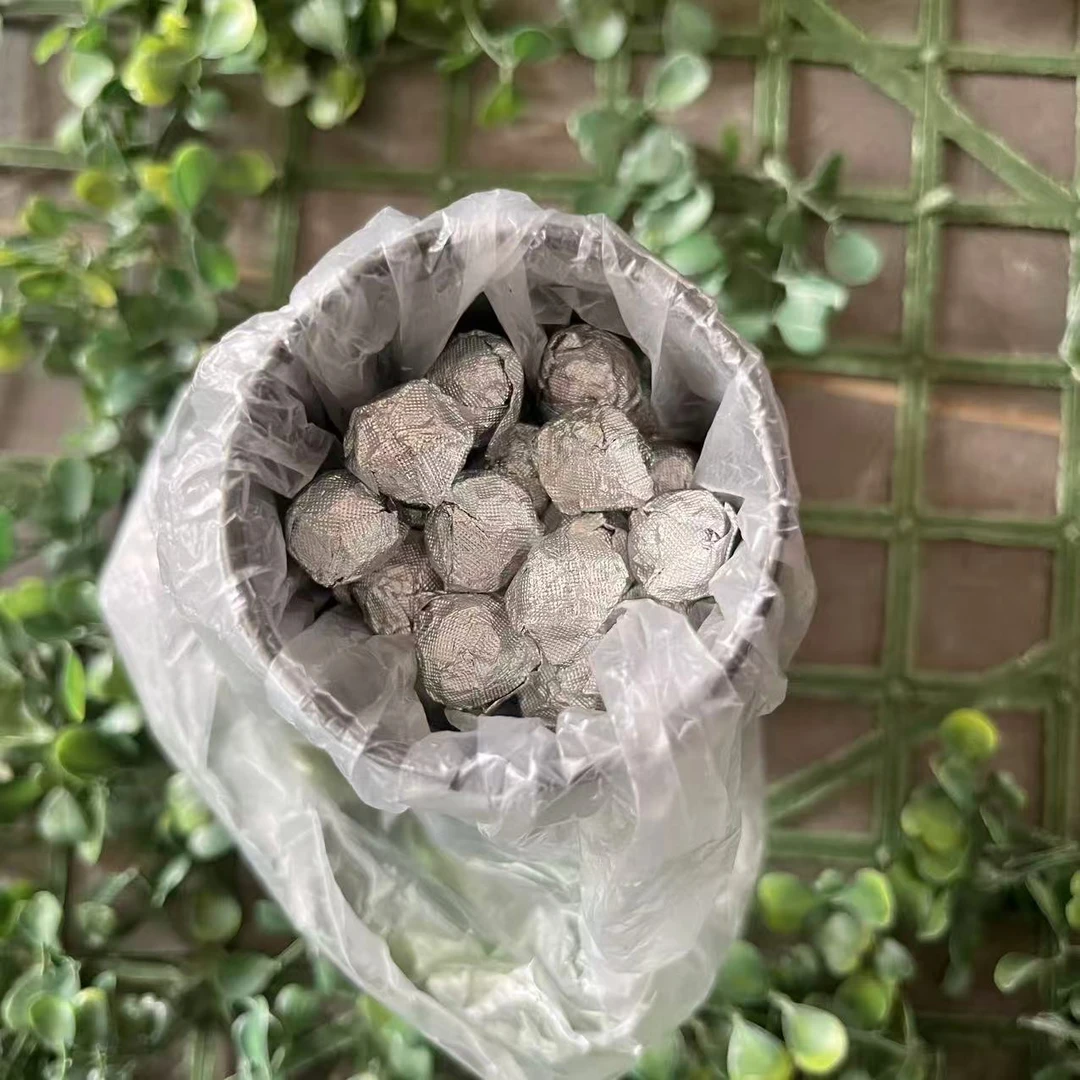 雨腾古茶  "小黑瓶 D级 F华"百N 万B中N小黑瓶D级77g/盒（12月1）