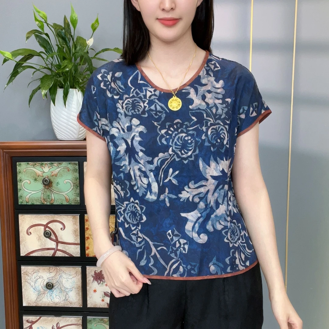 青花瓷2025夏季新款V领短袖轻奢高定中老年妈妈装气质减龄女上衣